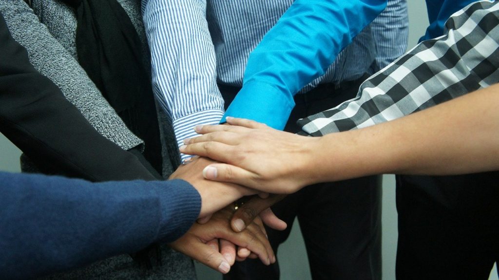 pixabay_teamwork-383939_1280-office-team-collaboration